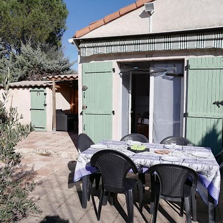 Sous Le Soleil De Provence Petite Maison Au Calme Et Tres Bien Equipee De 40M2 Avec Wifi -Jardin Prive-La Piscine Est Commune A La Residence Et Ouverte Du 1Er Mai Au 30 Septembre De 09H A 21H,En Juillet Et Aout Reservation Uniquement Du Samedi Au Sam Forcalqueiret Dış mekan fotoğraf
